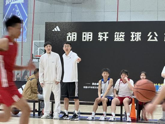 如何在比赛中发现和发展球员潜力_0
